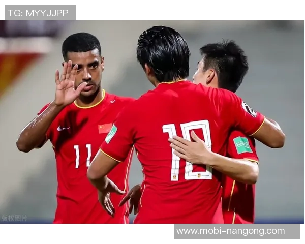 国足身价前十揭晓塞鸟王钰栋领衔三人破百万武磊意外跌出榜单