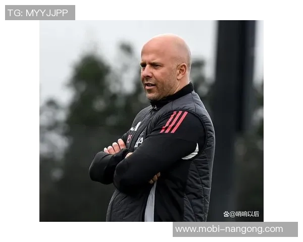 利物浦客场航班延误四小时球队发布会取消状况堪忧