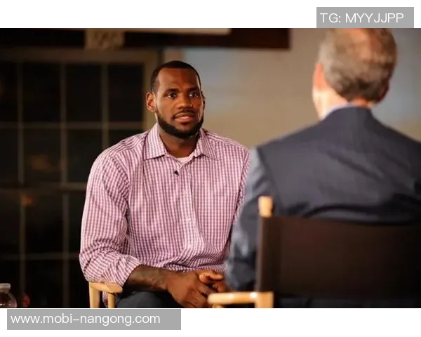 多少球迷期待勒布朗昨日的重大决定与未来动向